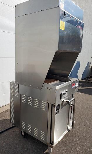 Used WELLS WVOC-2HFG Ventless Exhaust Range w/ Oven, Griddle & Hot Plates