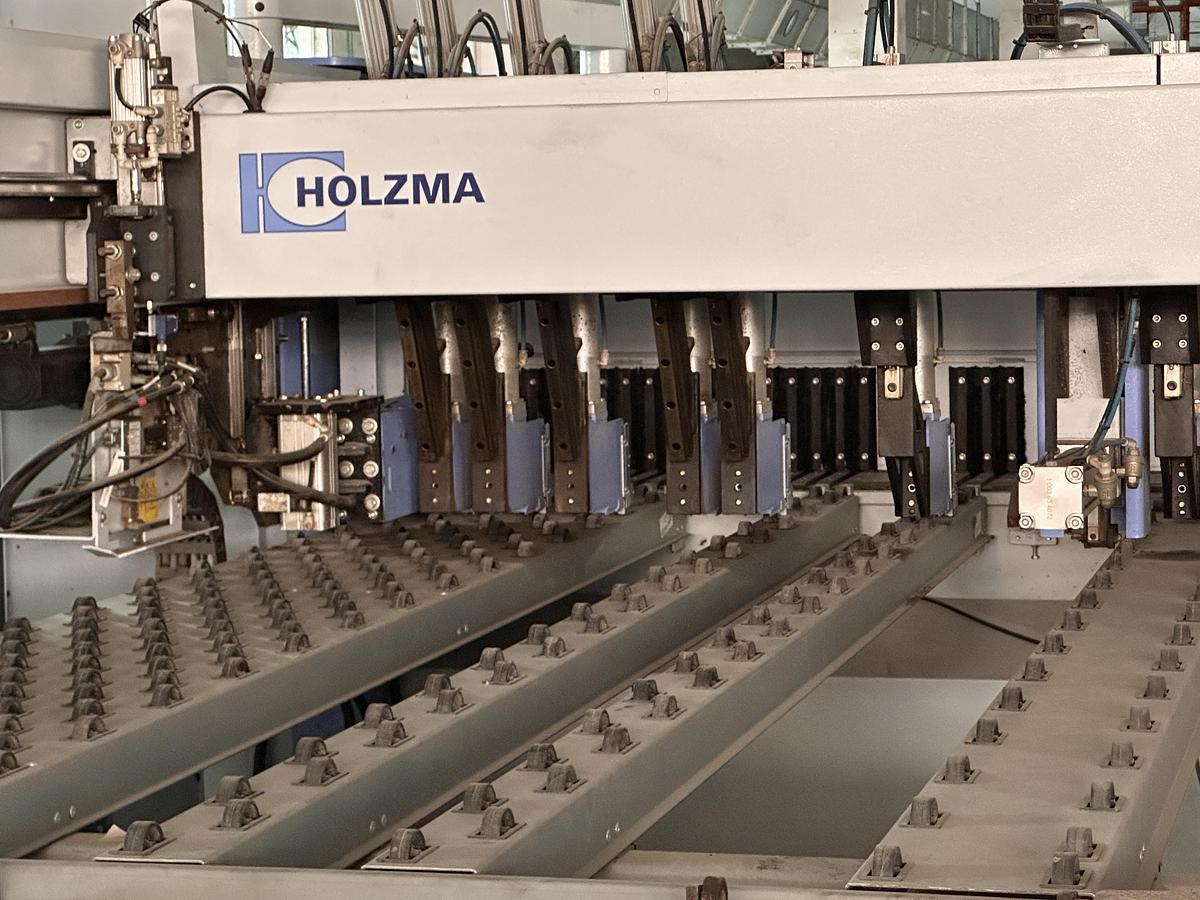 Usato 2017 HOLZMA HPL 400 38\22 PROFILNE