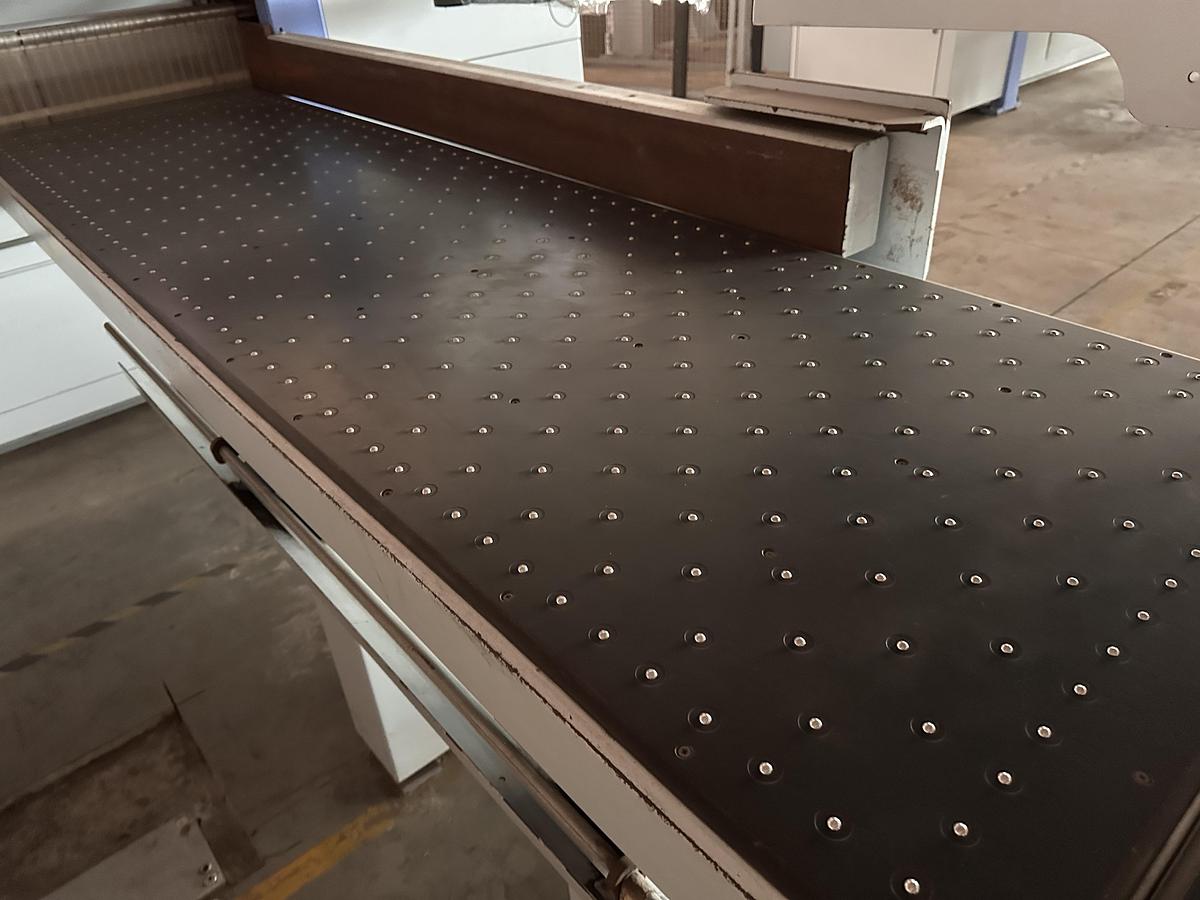 Usato 2017 HOLZMA HPL 300 38\22 PROFILNE