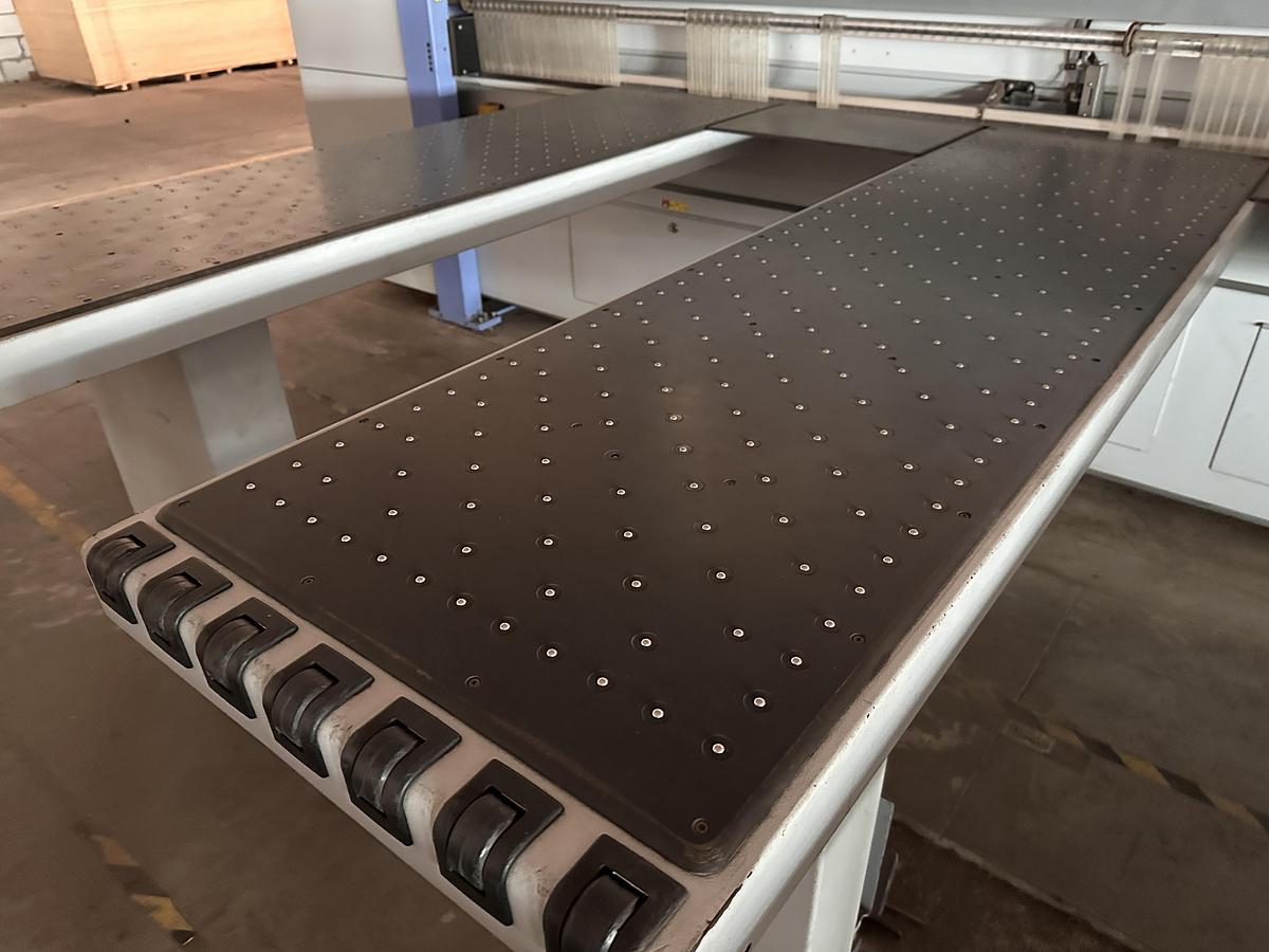 Usato 2017 HOLZMA HPL 300 38\22 PROFILNE