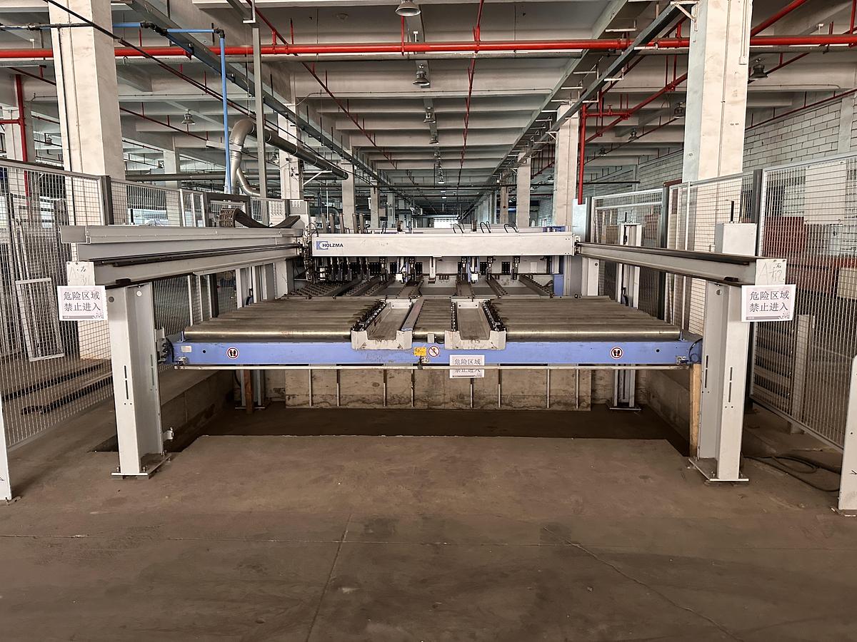 Usato 2017 HOLZMA HPL 300 38\22 PROFILNE