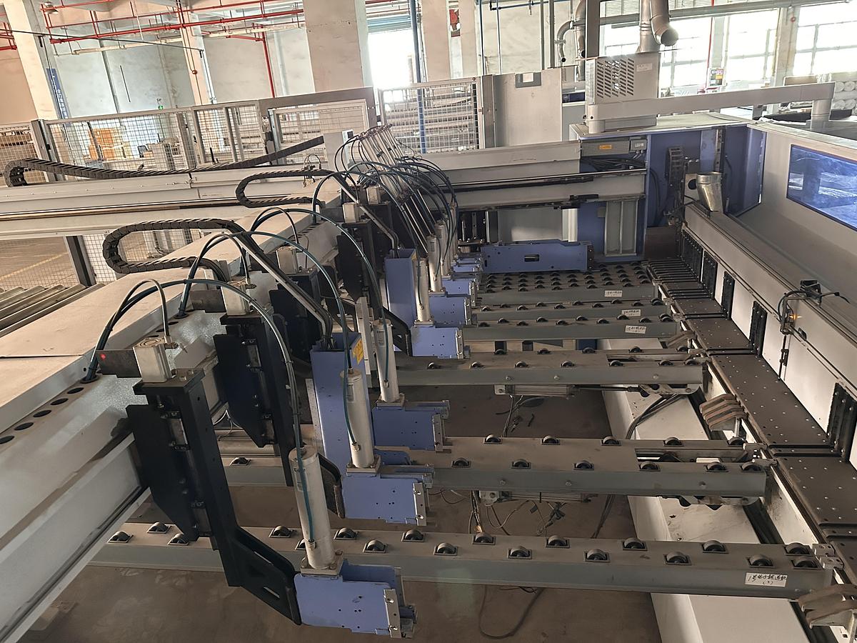 Usato 2017 HOLZMA HPL 300 38\22 PROFILNE