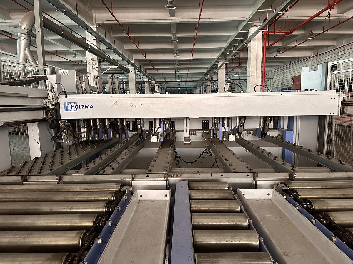 Usato 2017 HOLZMA HPL 300 38\22 PROFILNE