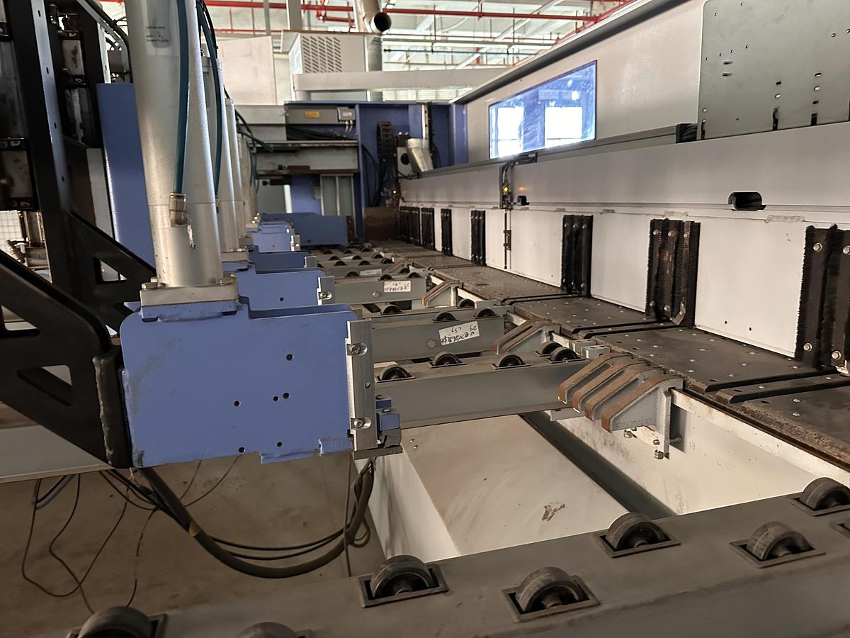 Usato 2017 HOLZMA HPL 400 38\22 PROFILNE