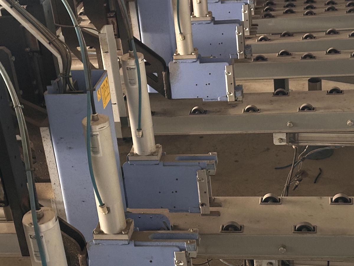 Usato 2017 HOLZMA HPL 300 38\22 PROFILNE