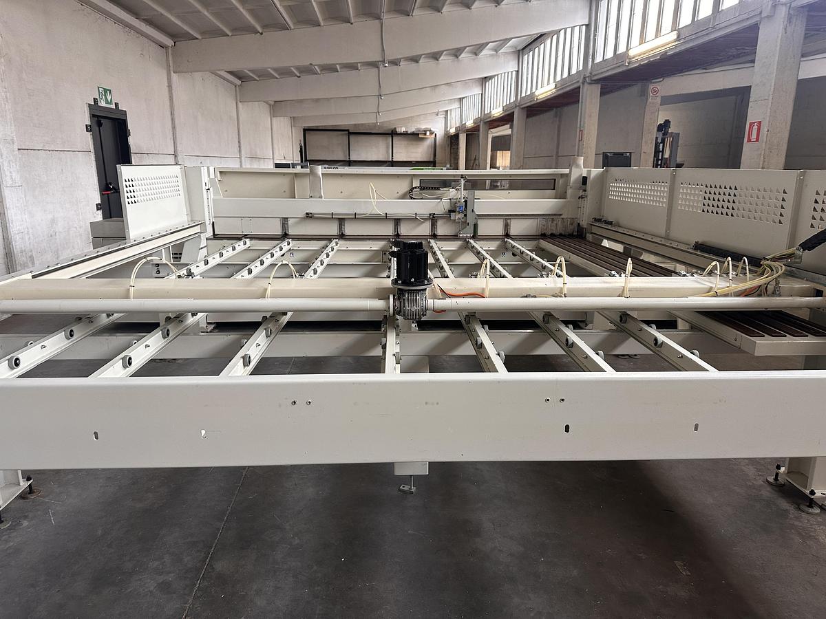 Used 2011 Scm Sigma Impact 107