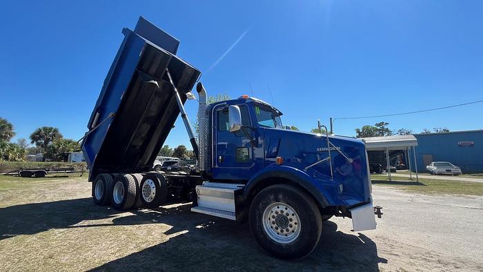 Used 2011 Kenworth T800