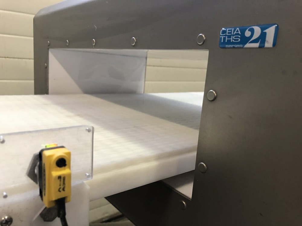 Used Ceia THS 21 metal detector