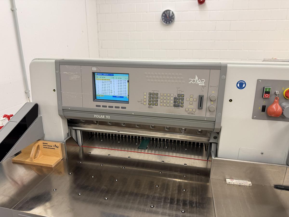 Gebraucht 2001 Polar Papierschneidemaschine 92 ED