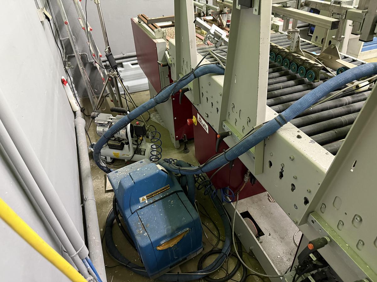 Gebraucht 2011 Petratto Metro Faltschachtel-Klebemaschine 78