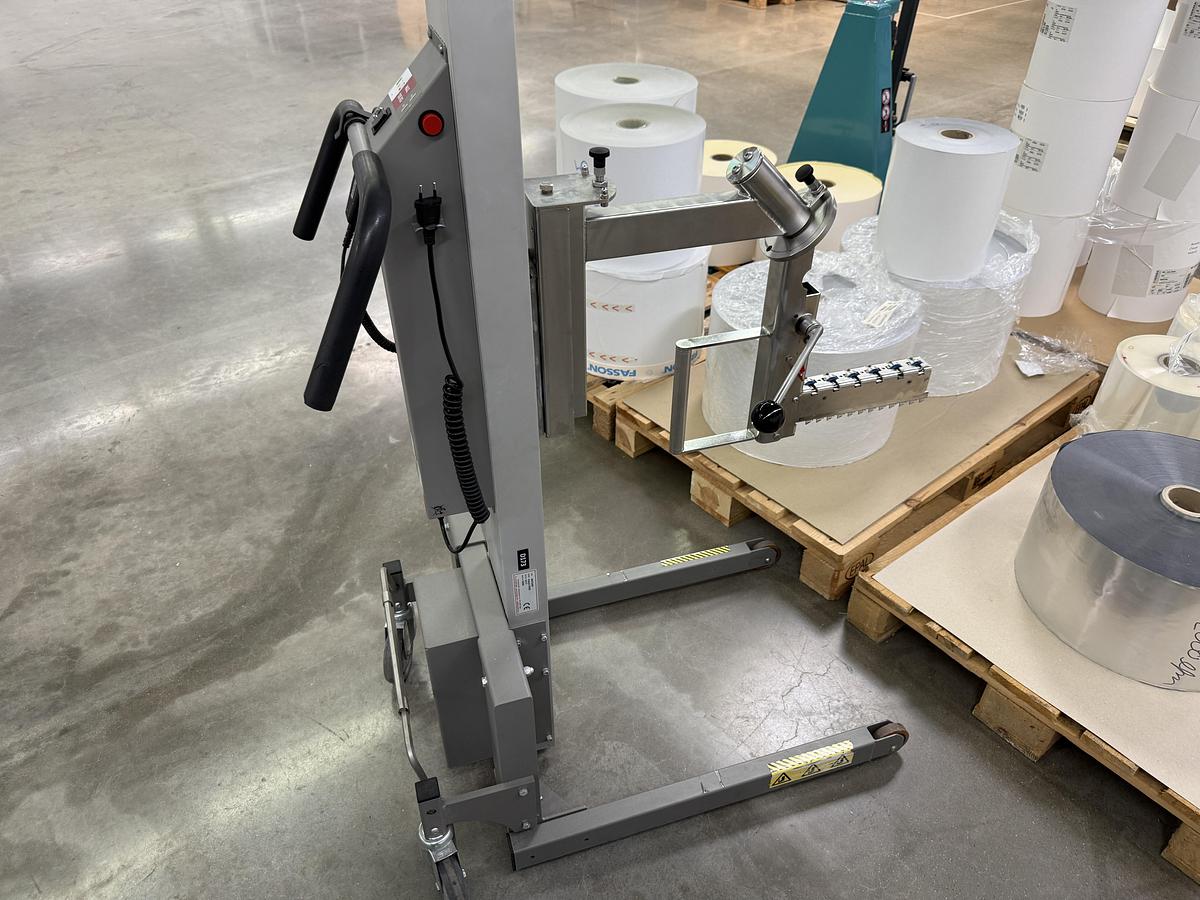 Gebraucht 2017 HOVMAND A/S Rollenheber MRP2 + IMPACT 200M + FC1