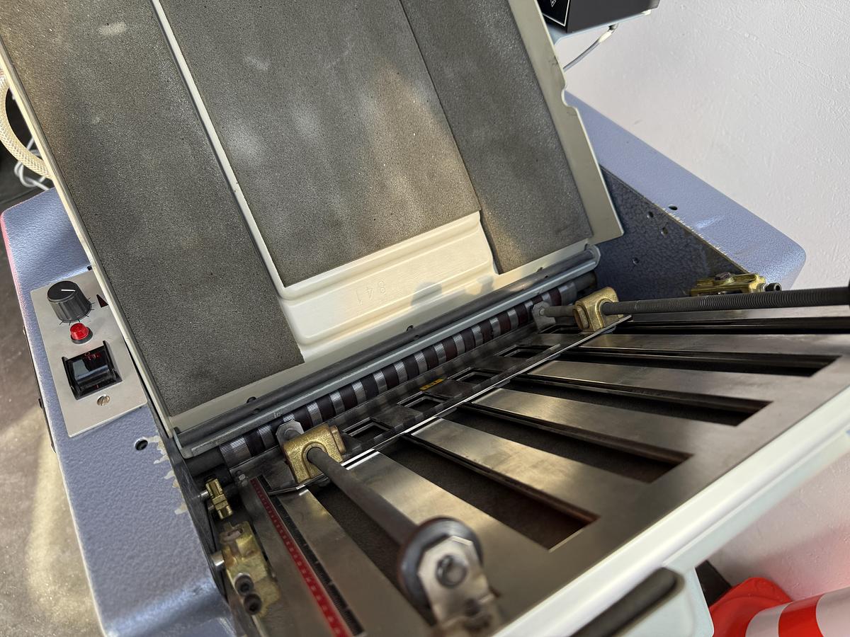 Gebraucht Stahl T32 Falzmaschine