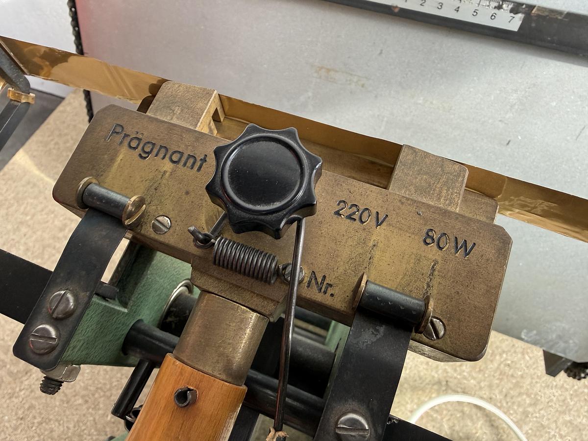 Gebraucht Schmedt PräGnant / Titel-Prägepresse