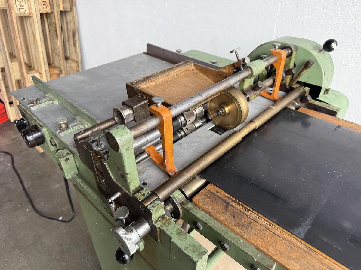 Gebraucht Karl Tränklein Anleimmaschine mit Rilleinrichtung