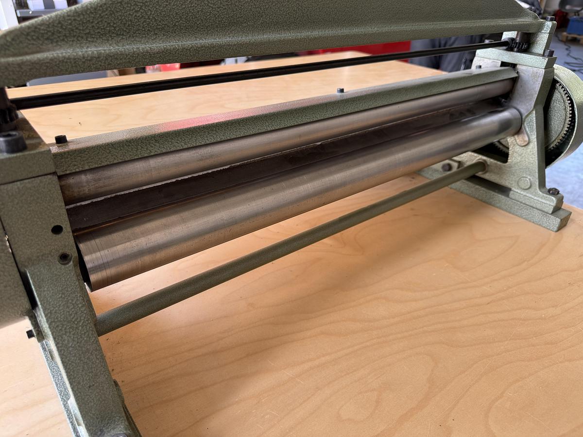 Gebraucht 1986 KOLBUS  VDB - Umschlag-Biegemaschine