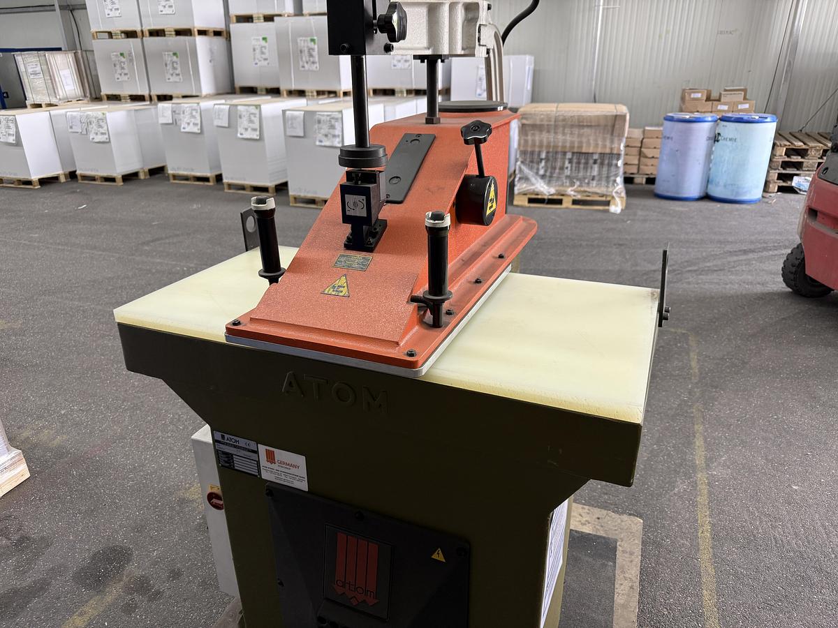 Gebraucht 2021 ATOM SPA Multiforce MF 9.3 Schwenkarmstanze