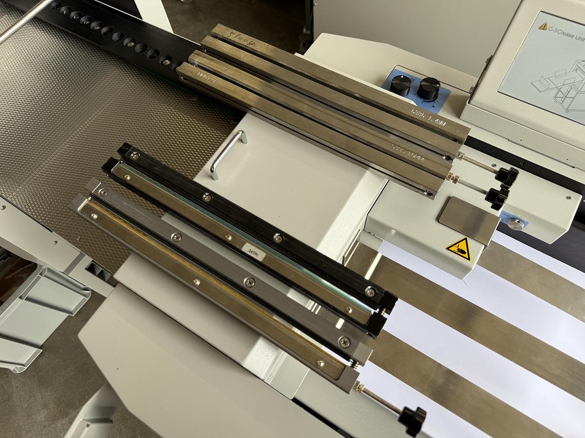 Gebraucht Rill-, Perforier- und Falzmaschine DEKIA Lightningfold 83358 + 33KF