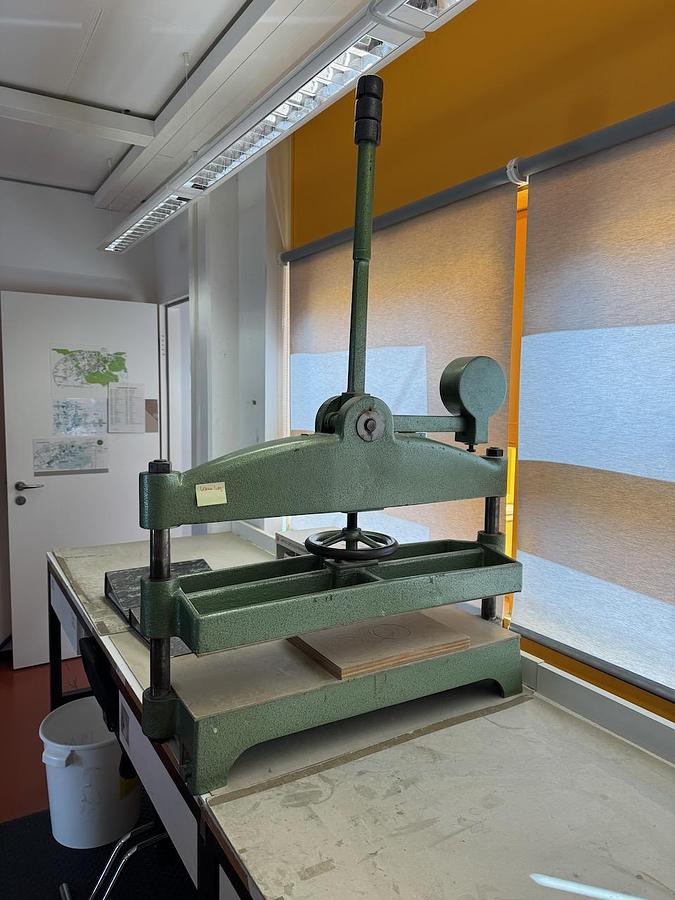 Gebraucht Karl Tränklein Kniehebelpresse