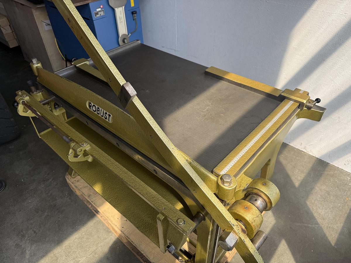 Gebraucht ROBUST  Pappschere / Schlagschere 1100 x 720 mm