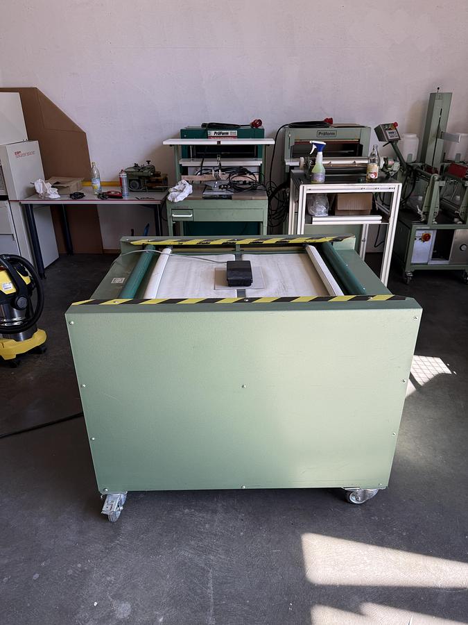 Gebraucht Maschinen u. Geräte für die Hardcover-Buchproduktion