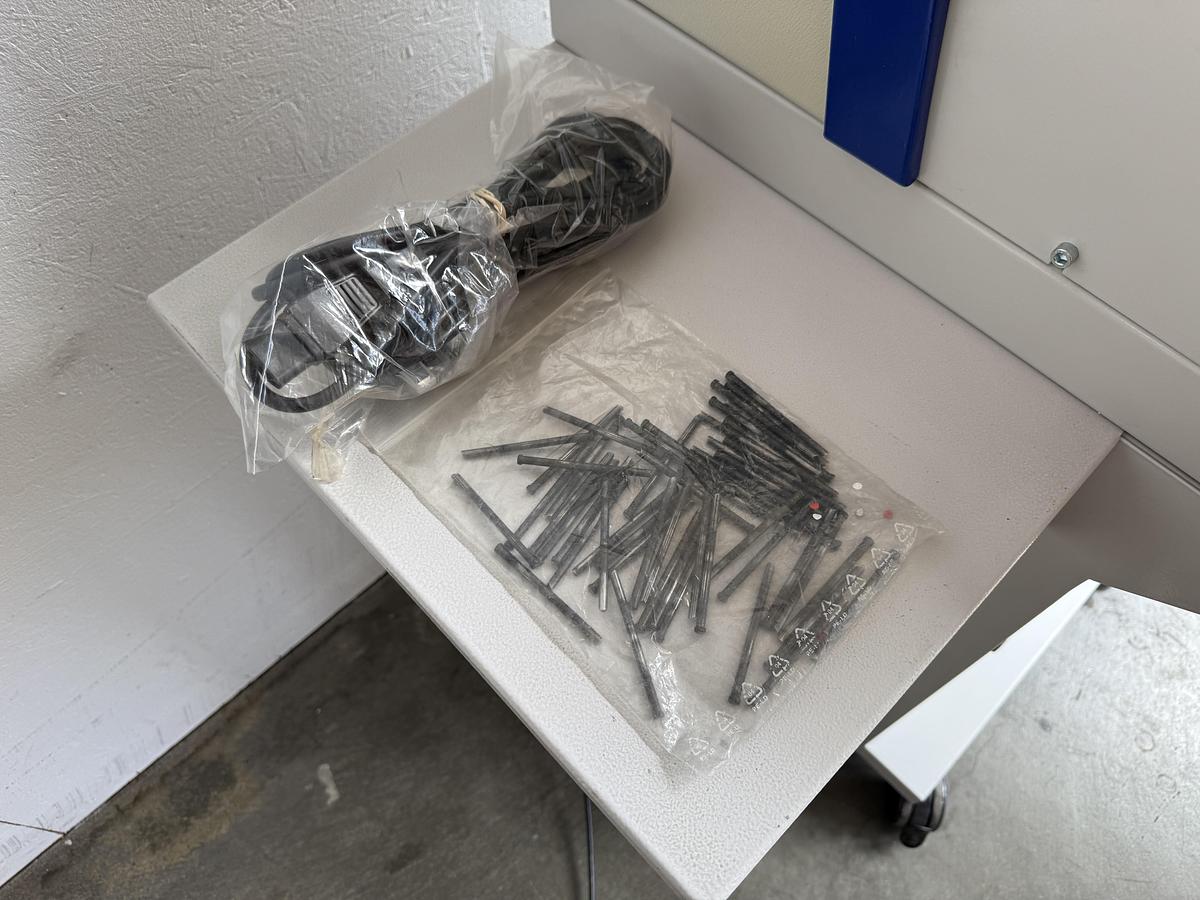 Gebraucht Neorel Megastar 3:1 Wire Stanz- und Schliess-System