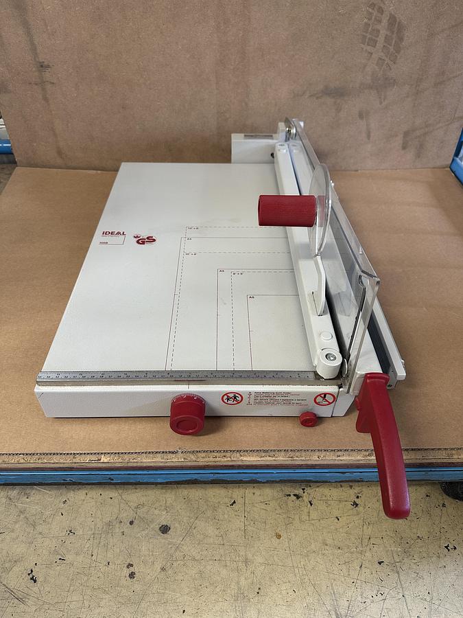 Gebraucht 2005 IDEAL 1058 Hebelschneider