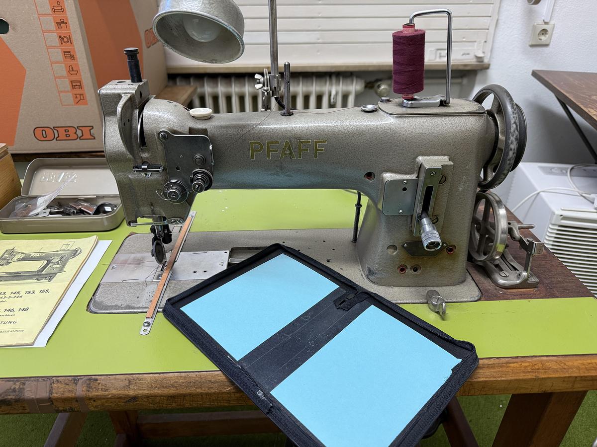 Gebraucht PFAFF 141 - 4A L Industrie-Nähmaschine