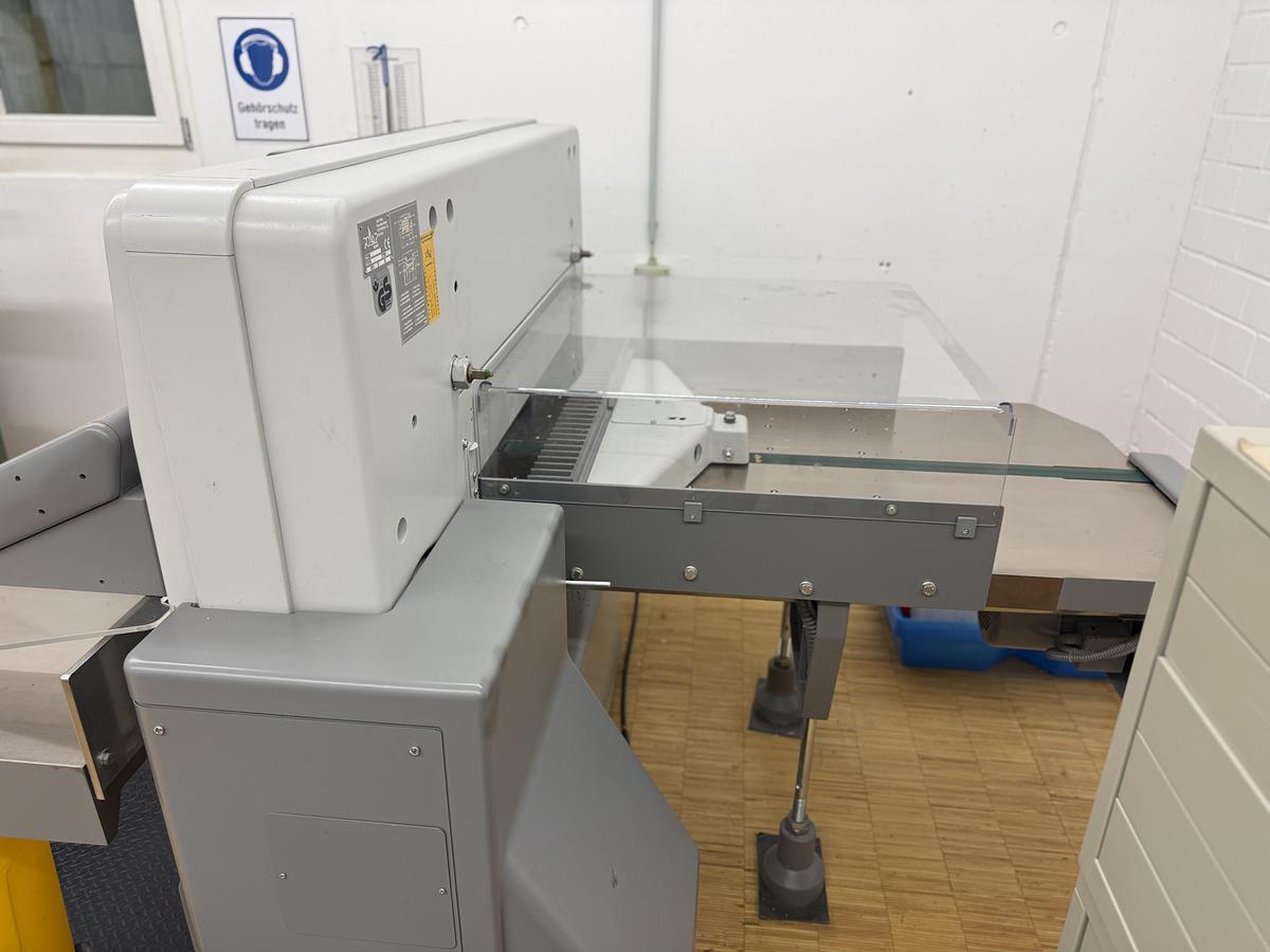 Gebraucht 2001 Polar Papierschneidemaschine 92 ED