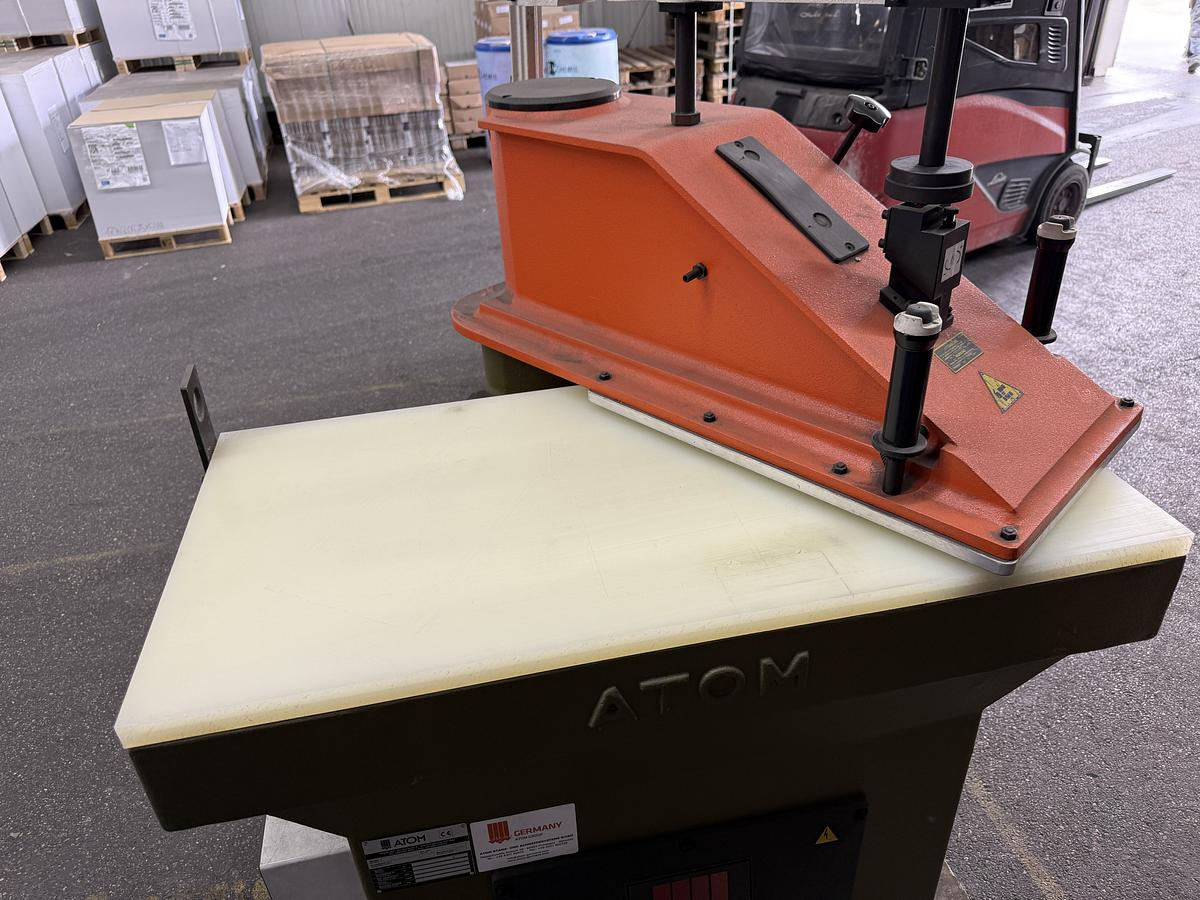 Gebraucht 2021 ATOM SPA Multiforce MF 9.3 Schwenkarmstanze
