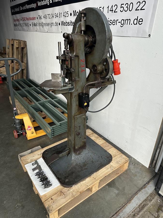 Gebraucht Karl Tränklein Eckenrundstossmaschine