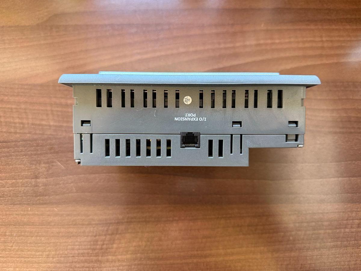 Used Display UNITRONICS V570-57-T20