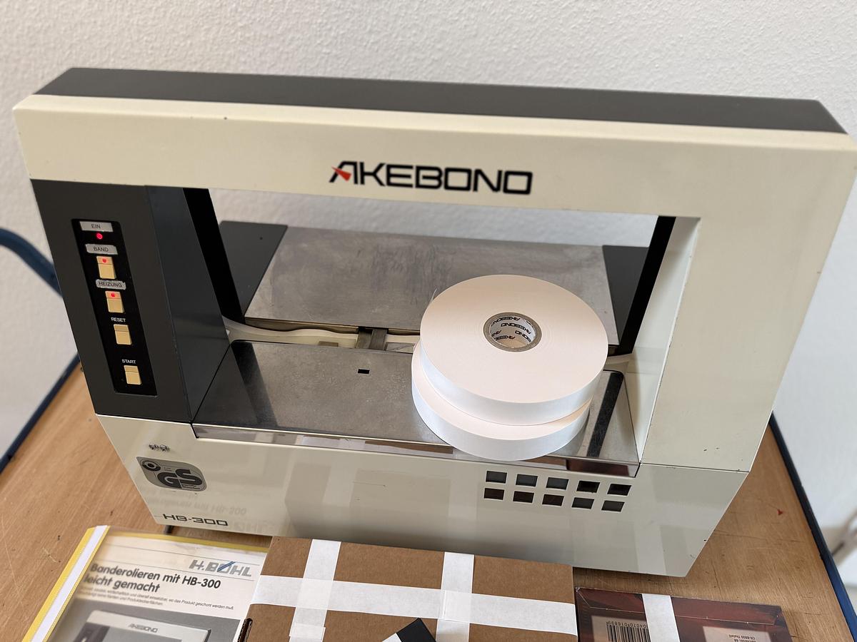 Gebraucht 1990 AKEBONO HB-300 Banderoliermaschine
