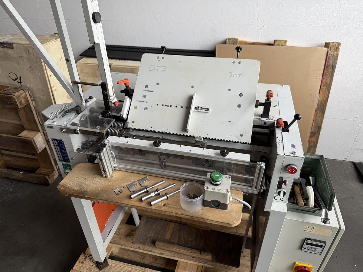 Gebraucht Pfäffle F 77A Spiralbindemaschine