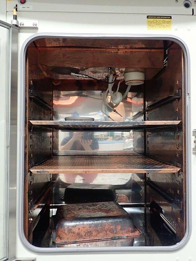 Used Thermo Forma Model 3140 Series ll Water Jacket CO2 Incubator