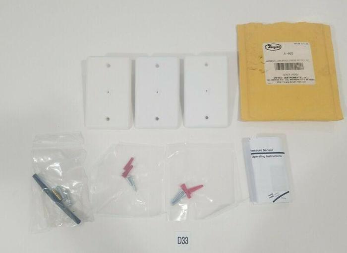 *NEW* LOT OF 3 Dwyer Flush Space Pressure Sensor A-465 91015 & Mounting Hardware