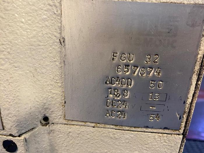 Used 2010 TOS Olomouc FGU 32 Horizontal Milling Machine