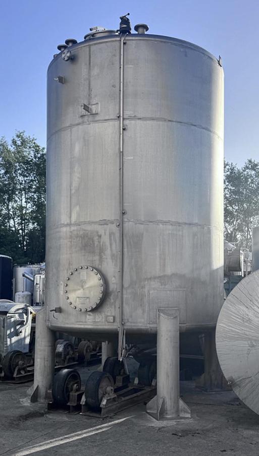 Used 30,000 Litre 304 Stainless Steel Storage Tanks