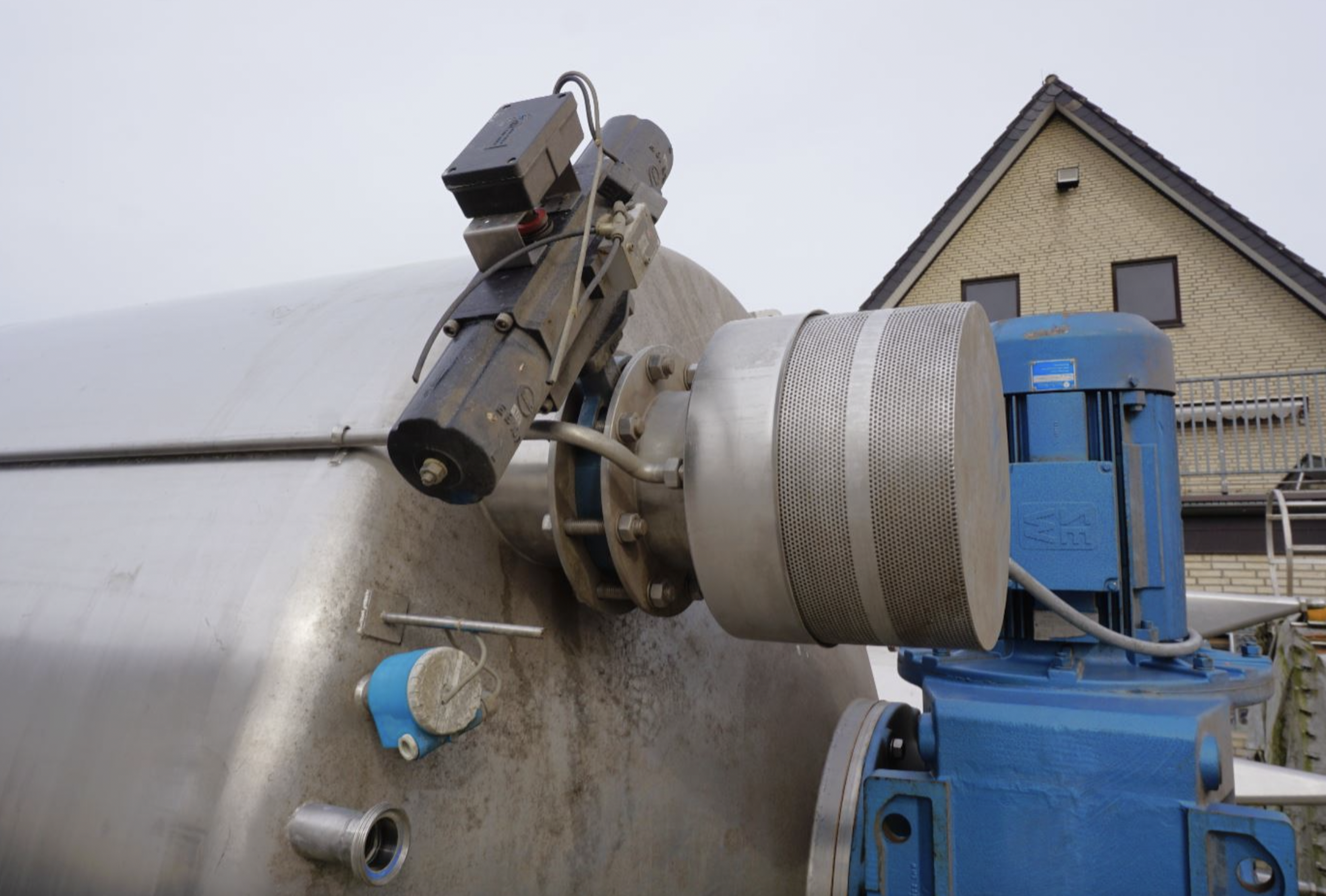 Used 15,000 Litre 304 Stainless Steel Mixing Tanks