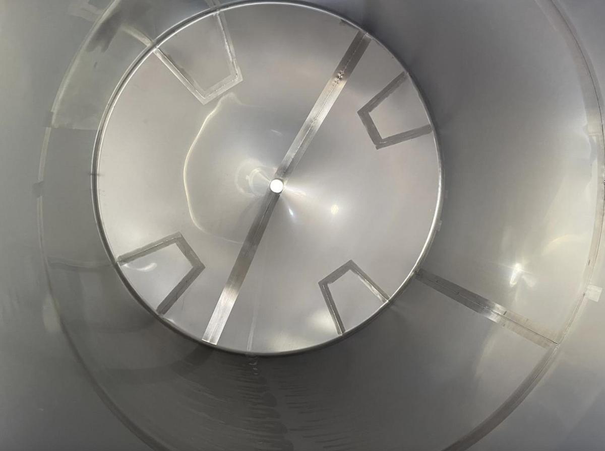 Brand New 8,000 Litre 304 Stainless Steel Tanks