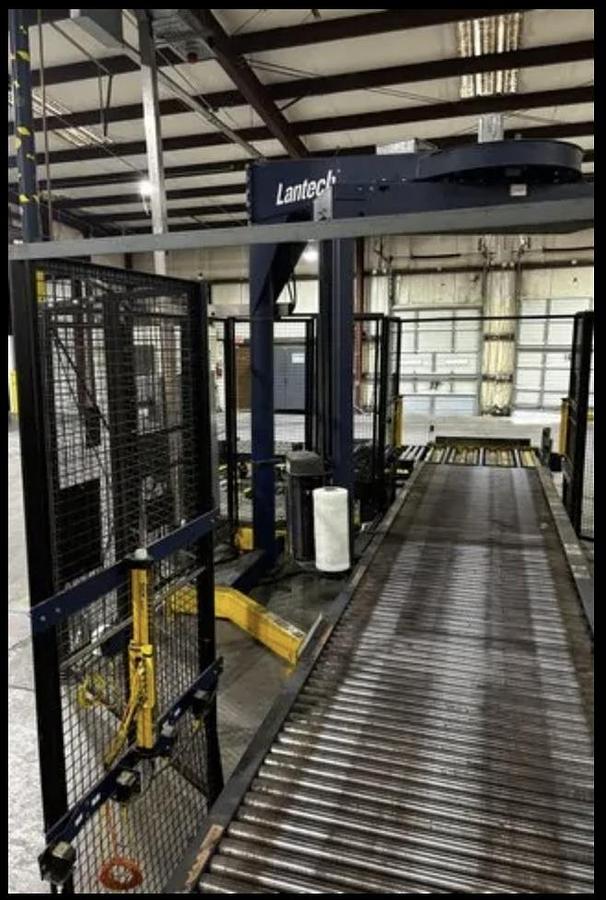 Used Used KHS GmbH Complete PET bottling line, still water, 54,000 BPH 2014