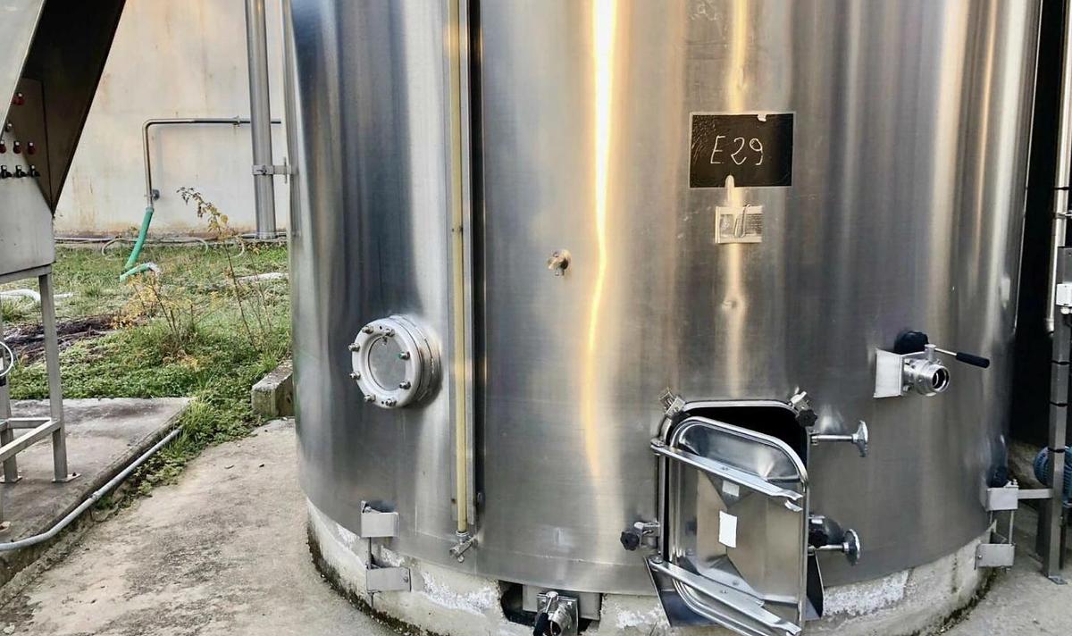 Used 50,000 Litre 304 Stainless Steel Tanks