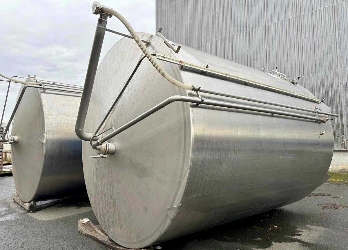 Used 29,800L 304 Stainless steel tanks - 16 units available 