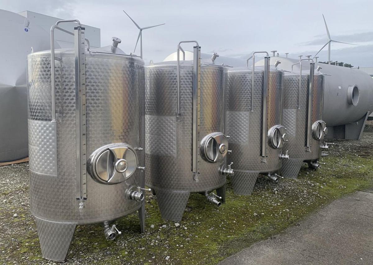 Used 1,800 Litre 304 Stainless Steel Fermentation Vessels