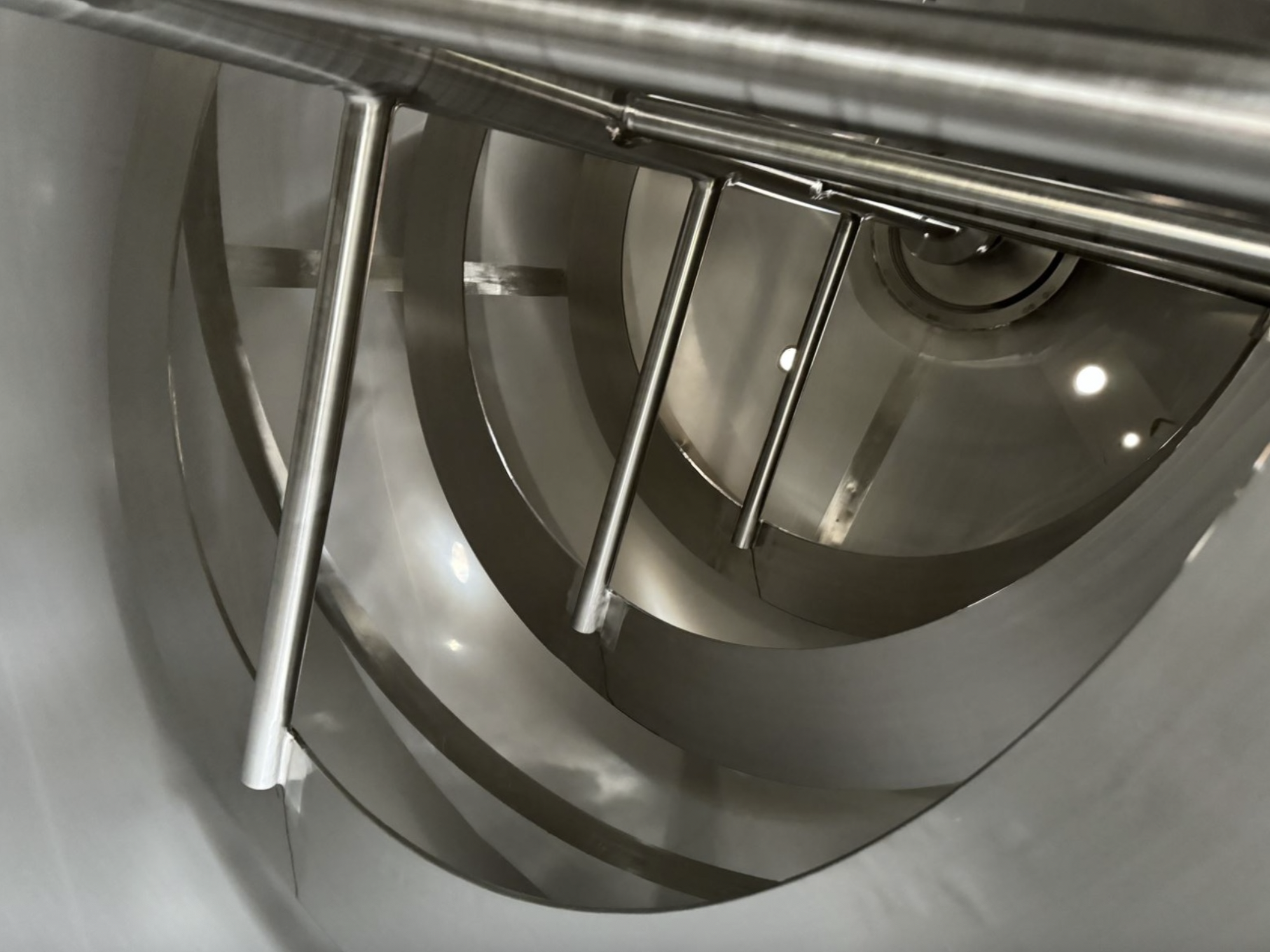 Used 15,000 Litre 304 Stainless Steel Mixing Tanks