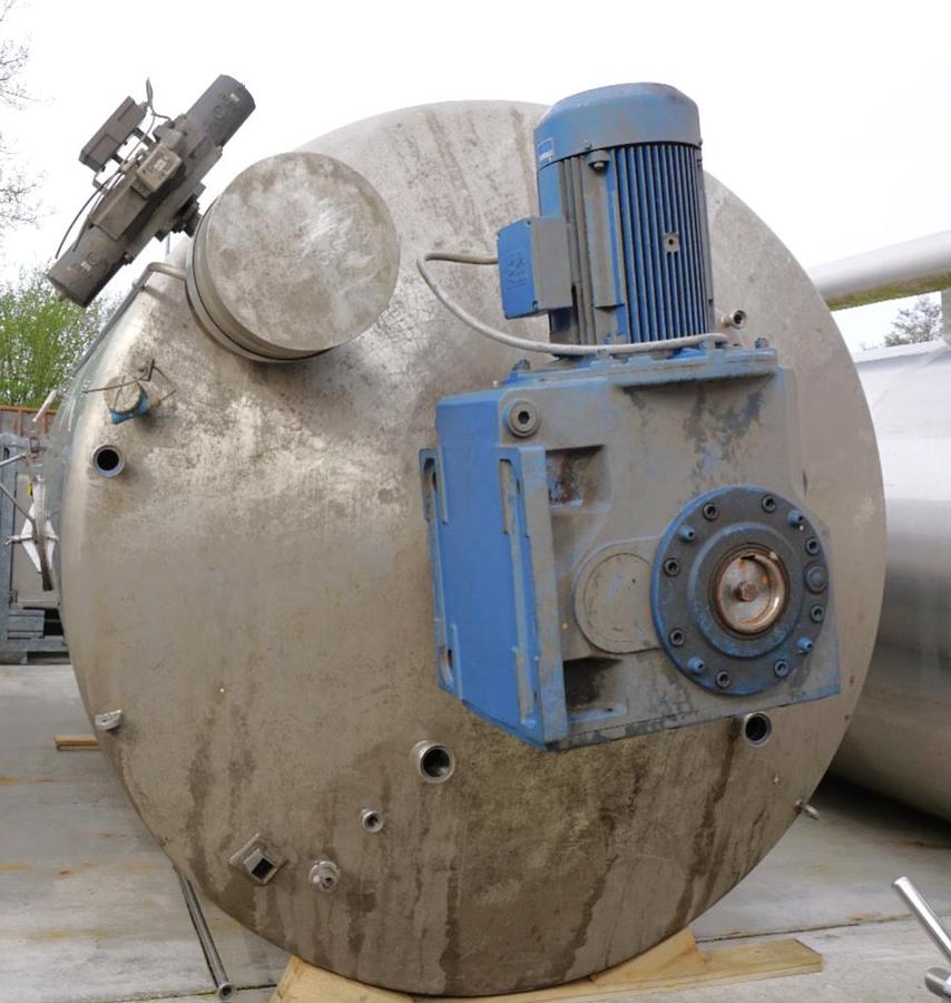 Used 15,000 Litre 304 Stainless Steel Mixing Tanks