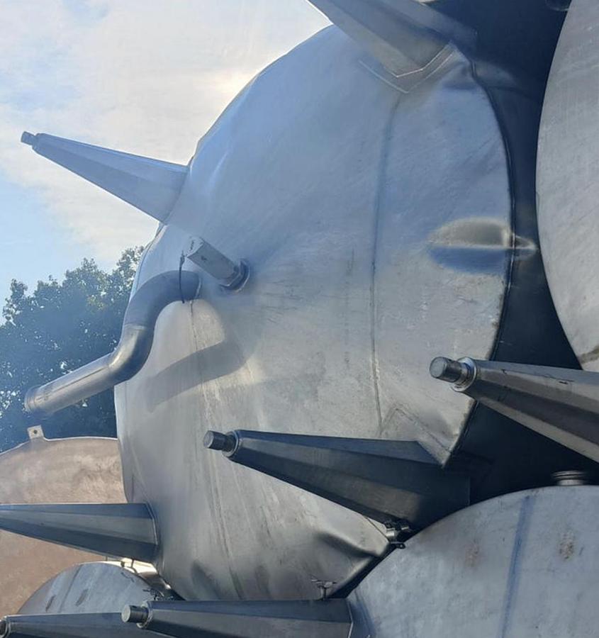 Used 20,000 Litre 304 Stainless Steel Storage Tanks