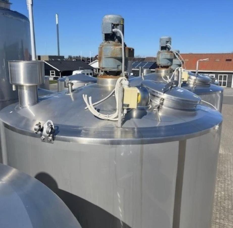 Used 8000 Litre 304 Stainless Steel Mixing Tanks