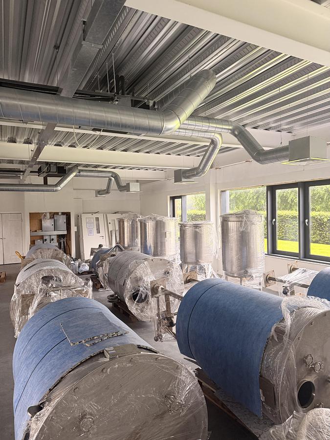 Used 29,800L 304 Stainless steel tanks - 7 units available
