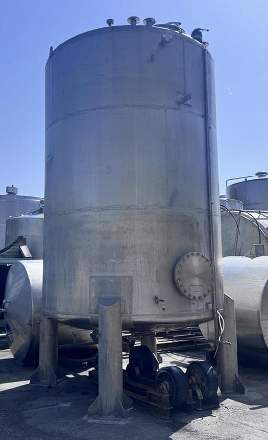 Used 30,000 Litre 304 Stainless Steel Storage Tanks