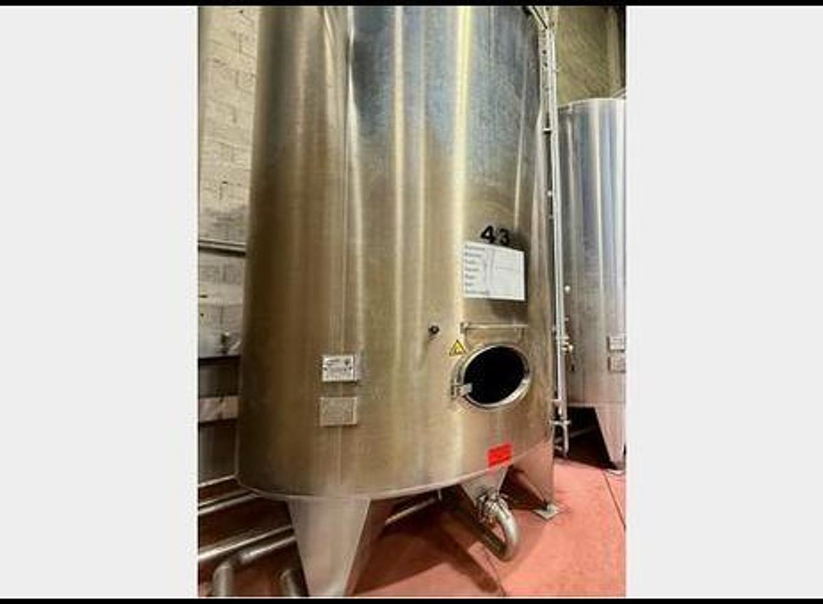 Used 10,200L 304 Stainless steel tanks - 8 units